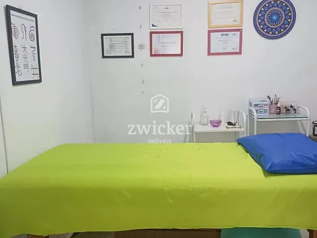 Casa com 200m² 2 quartos e 2 banheiros, à venda, no bairro Núcleo Habitacional Nobuji Nagasawa em Bauru