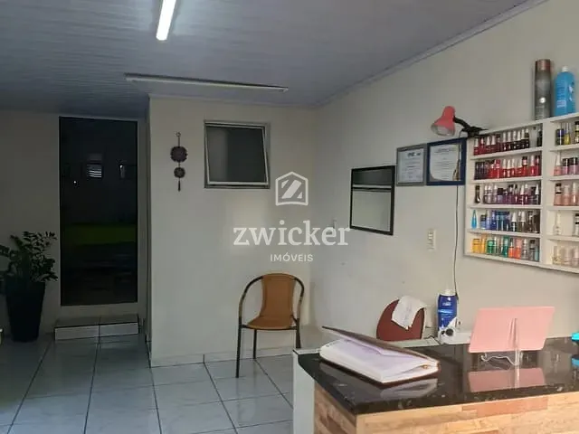 Casa com 200m² 2 quartos e 2 banheiros, à venda, no bairro Núcleo Habitacional Nobuji Nagasawa em Bauru