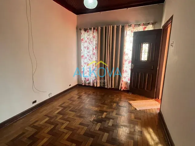 Casa com 300m² 4 quartos e 3 banheiros, à venda, no bairro Santana em São José dos Campos