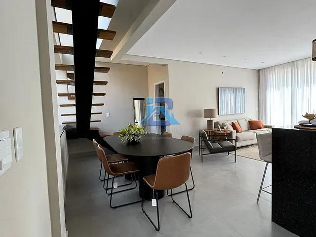 Casa 3 quartos e 1 banheiro, à venda, no bairro Refúgio da Serra em Serra Negra