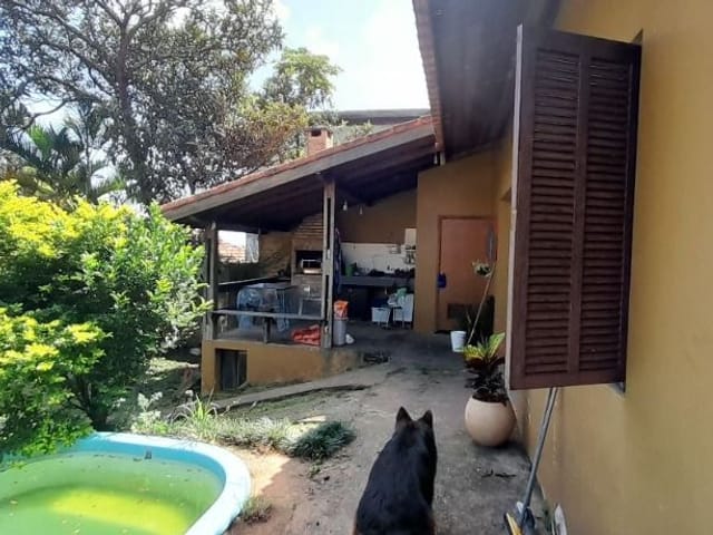 Casa com 1100m² 5 quartos e 4 banheiros, à venda, no bairro Vila Santo Antônio em Cotia