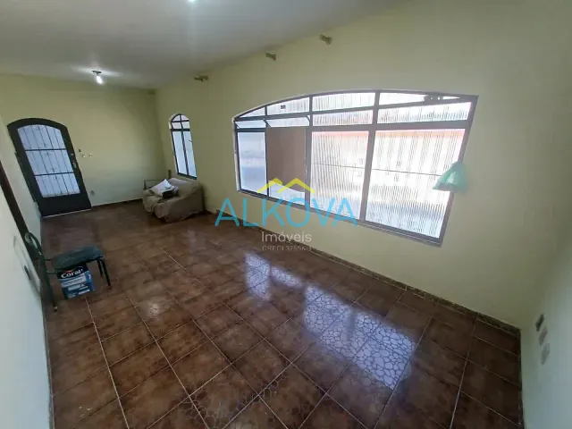 Casa com 325m² 5 quartos e 3 banheiros, à venda, no bairro Jardim Olímpia em São José dos Campos