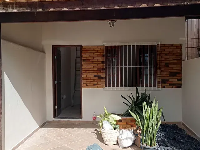 Casa 3 quartos e 1 banheiro, à venda, no bairro Parque Tarcisio Miranda em Campos dos Goytacazes