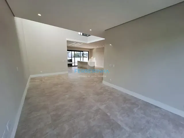 Casa com 600m² 4 quartos e 6 banheiros, à venda, no bairro Colinas do Paratehy em São José dos Campos