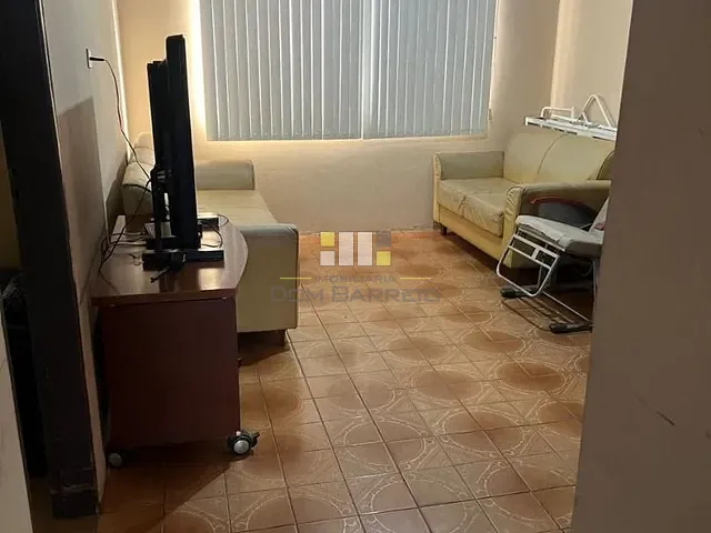 Casa com 300m² 2 quartos e 1 banheiro, à venda, no bairro Centro em Sumaré