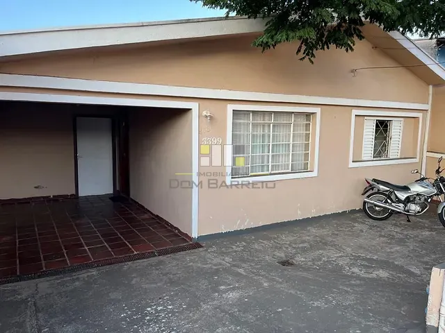 Casa com 300m² 2 quartos e 1 banheiro, à venda, no bairro Centro em Sumaré