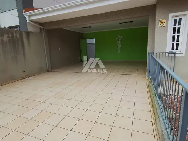 Casa com 377m² 4 quartos e 4 banheiros, à venda, no bairro Jardim Carvalho em Ponta Grossa