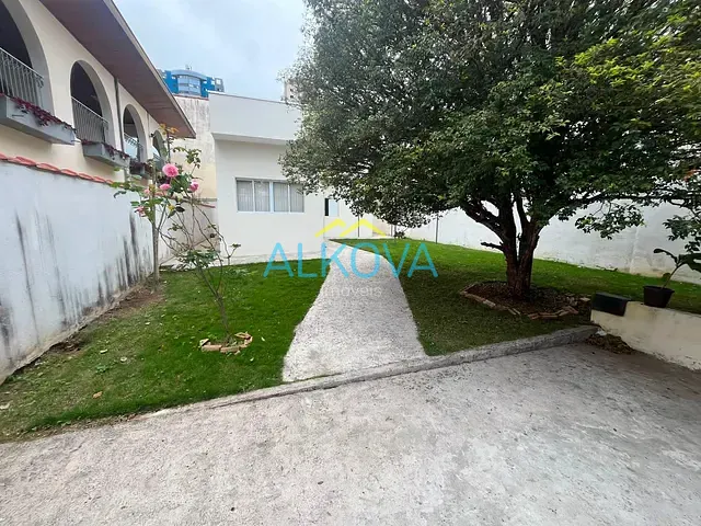 Casa com 262m² 1 quarto e 2 banheiros, à venda, no bairro Bosque dos Eucaliptos em São José dos Campos