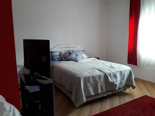 Casa com 300m², à venda, no bairro Jardim Zaira em Mauá