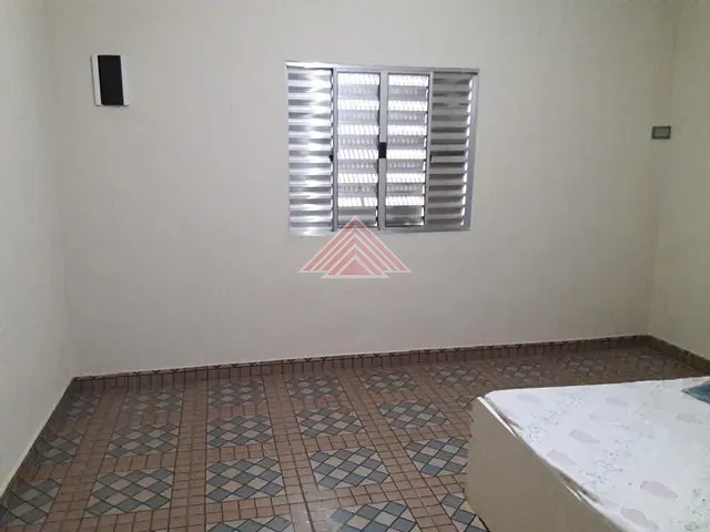 Casa com 300m², à venda, no bairro Jardim Zaira em Mauá