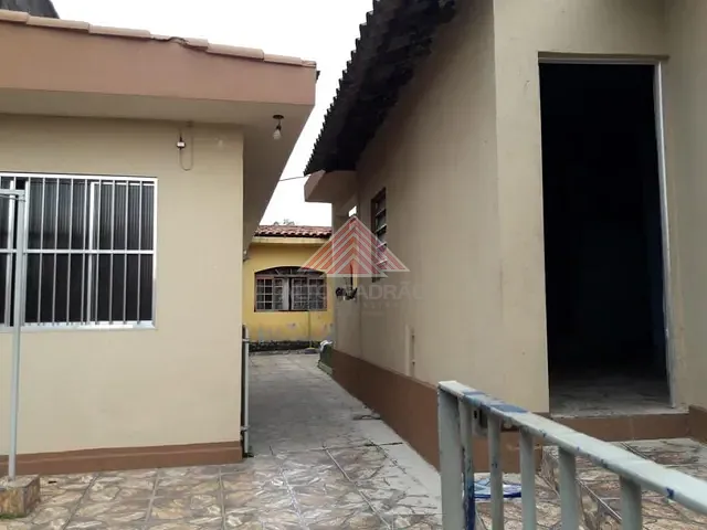 Casa com 300m², à venda, no bairro Jardim Zaira em Mauá