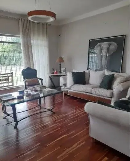 Casa, 3 quartos, 202 m² - Foto 3