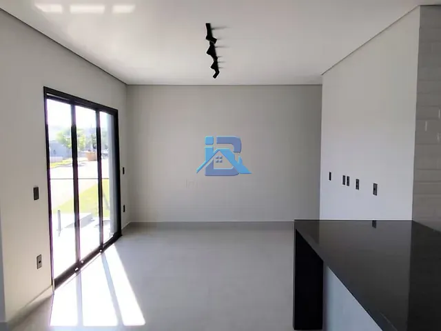 Casa com 392m² 3 quartos e 4 banheiros, à venda, no bairro San Giovanni em Itatiba