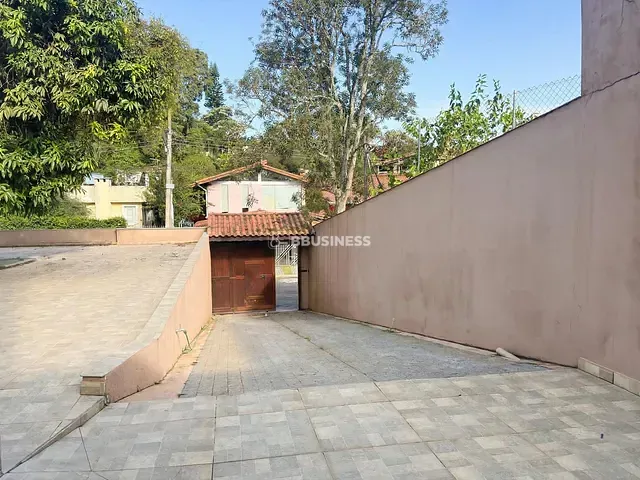 Casa com 820m² 3 quartos e 3 banheiros, para alugar, no bairro Parque Santo Afonso em Vargem Grande Paulista