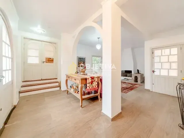 Casa 4 quartos e 6 banheiros, à venda, no bairro Jardim Isabel em Porto Alegre