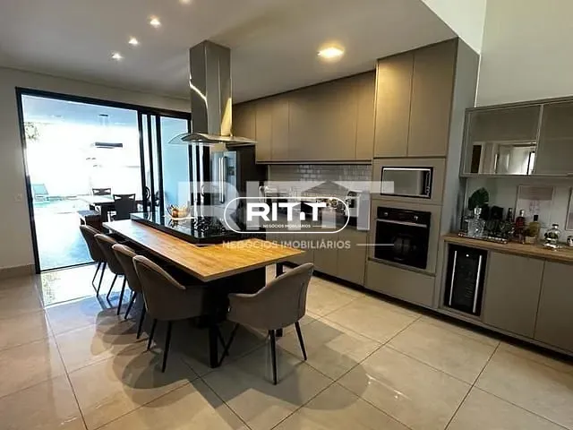 Casa com 360m² 3 quartos e 5 banheiros, à venda, no bairro Swiss Park em Campinas