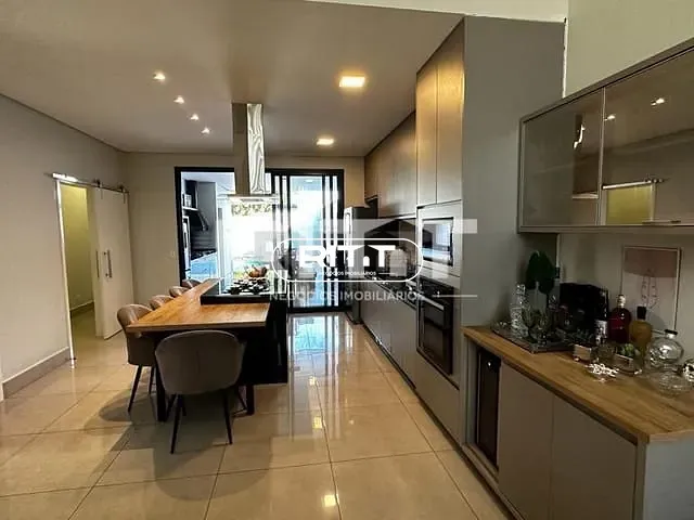 Casa com 360m² 3 quartos e 5 banheiros, à venda, no bairro Swiss Park em Campinas