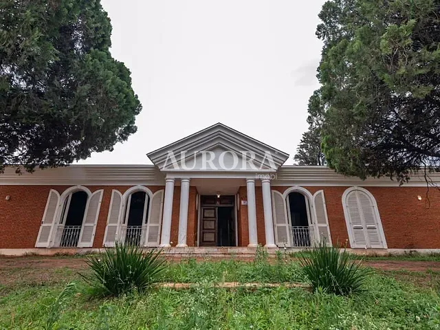 Casa com 1600m² 4 quartos e 1 banheiro, para alugar, no bairro Boa Vista em Londrina