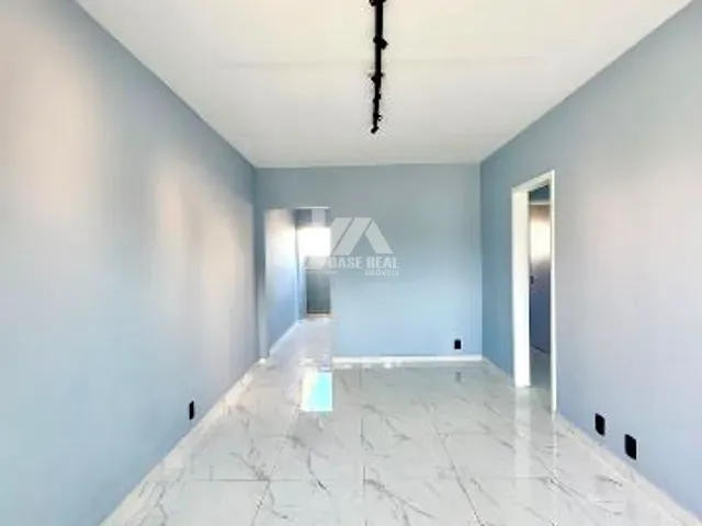 Casa com 80m² 3 quartos e 1 banheiro, à venda, no bairro Uvaranas em Ponta Grossa