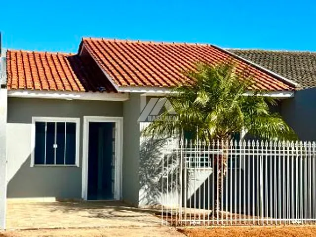 Casa com 80m² 3 quartos e 1 banheiro, à venda, no bairro Uvaranas em Ponta Grossa