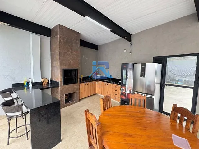 Casa 3 quartos e 5 banheiros, à venda ou para alugar, no bairro Residencial Fazenda Serrinha em Itatiba