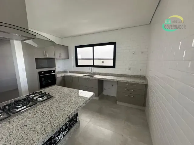 Casa com 360m² 4 quartos e 5 banheiros, para alugar, no bairro Swiss Park em Campinas