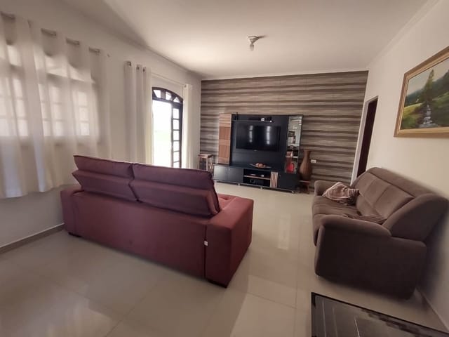 Casa com 310m² 3 quartos e 2 banheiros, à venda, no bairro Jardim Europa em Vargem Grande Paulista
