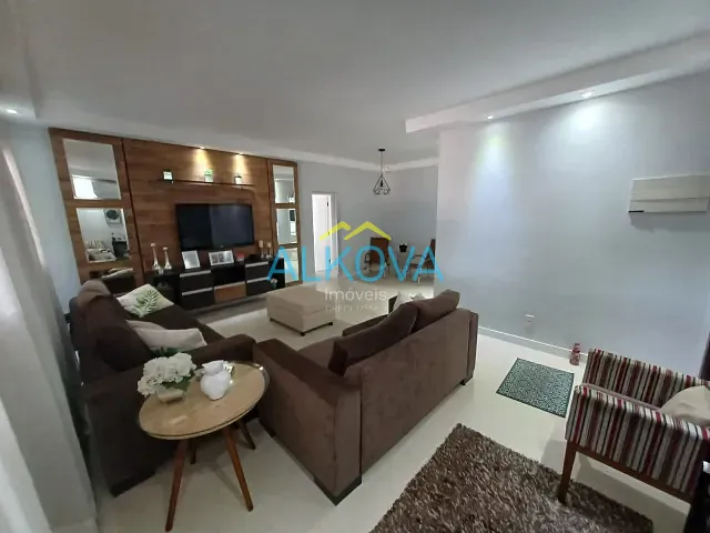 Casa com 280m² 3 quartos e 3 banheiros, à venda, no bairro Jardim das Indústrias em São José dos Campos
