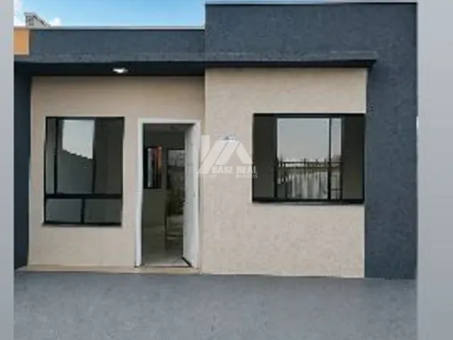 Casa 2 quartos e 1 banheiro, à venda, no bairro Cará-cará em Ponta Grossa