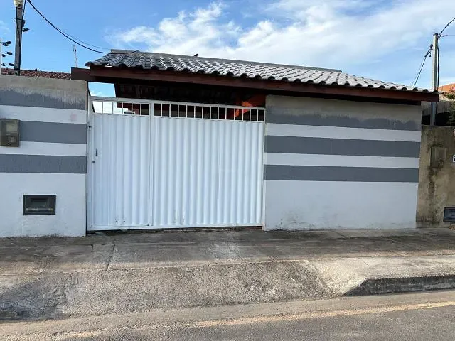 Casa 2 quartos e 1 banheiro, à venda, no bairro Donana em Campos dos Goytacazes