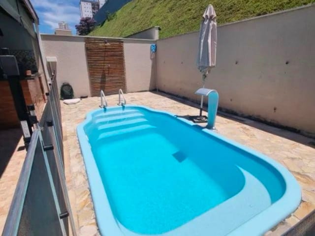 Casa com 336m² 4 quartos e 3 banheiros, à venda, no bairro Urbanova IV em São José dos Campos