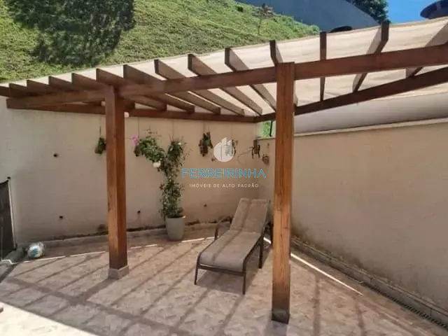 Casa com 336m² 4 quartos e 3 banheiros, à venda, no bairro Urbanova IV em São José dos Campos