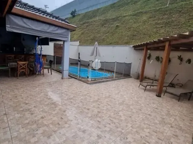 Casa com 336m² 4 quartos e 3 banheiros, à venda, no bairro Urbanova IV em São José dos Campos