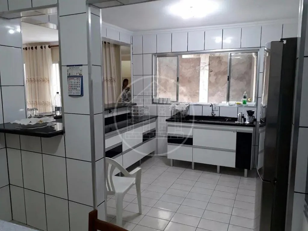Casa, 3 quartos, 240 m² - Foto 7