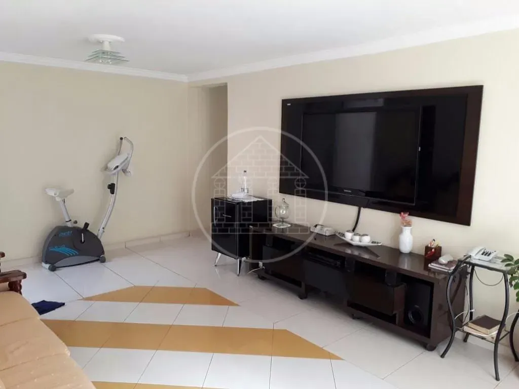 Casa, 3 quartos, 240 m² - Foto 19