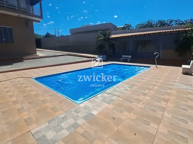 Casa com 770m² 2 quartos e 3 banheiros, à venda, no bairro Parque Val de Palmas em Bauru