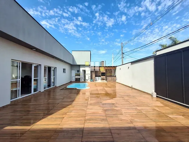 Casa com 315m² 4 quartos e 4 banheiros, à venda, no bairro Jardim Maria Helena em Nova Odessa