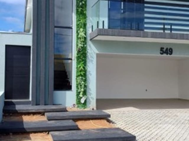 Casa com 250m² 3 quartos e 3 banheiros, à venda, no bairro Caçapava Velha em Caçapava