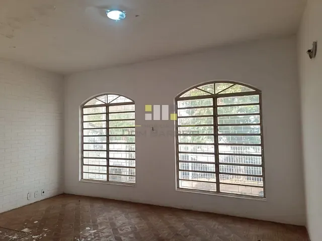 Casa com 250m² 6 quartos e 2 banheiros, à venda, no bairro Vila Miranda em Sumaré