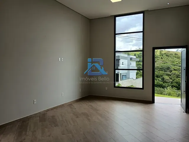 Casa com 415m² 3 quartos e 3 banheiros, à venda, no bairro Bairro Itapema em Itatiba