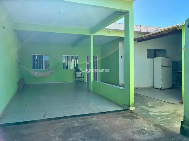 Casa 2 quartos e 2 banheiros, à venda, no bairro Ilha dosMineiros em São Francisco de Itabapoana