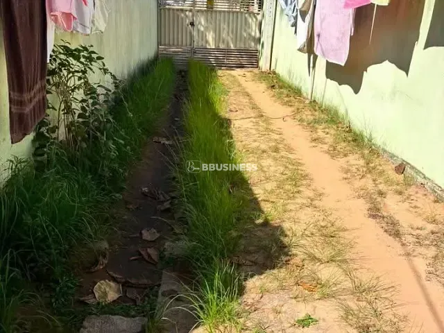 Casa 2 quartos e 2 banheiros, à venda, no bairro Ilha dosMineiros em São Francisco de Itabapoana