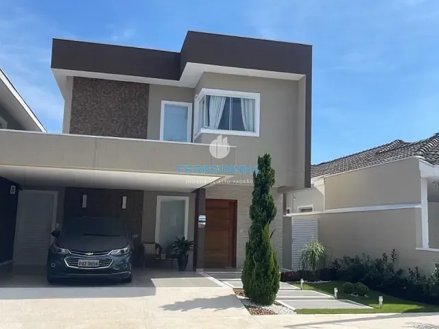 Casa com 250m² 3 quartos e 3 banheiros, à venda ou para alugar, no bairro Urbanova em São José dos Campos
