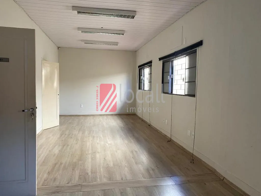 Casa com 1 quarto à venda, 365m² — foto 1 de 14