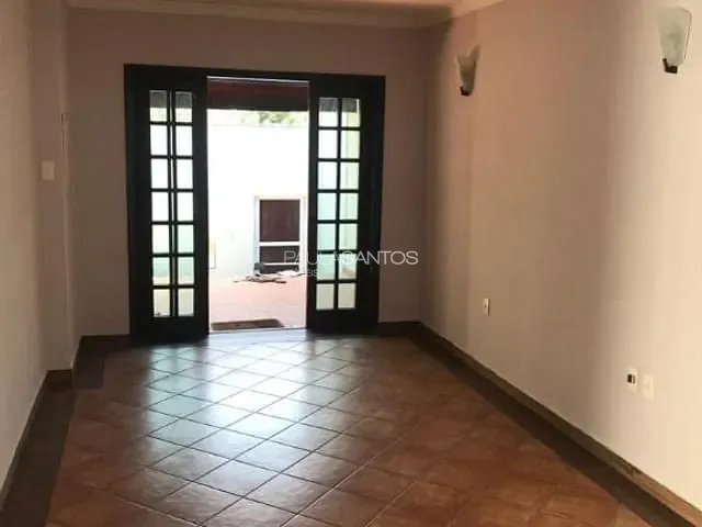 Casa com 300m² 4 quartos e 3 banheiros, à venda, no bairro Vila Trujillo em Sorocaba