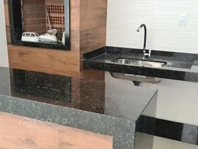 Casa com 318m² 3 quartos e 3 banheiros, à venda, no bairro Bairro dos Guedes em Tremembé