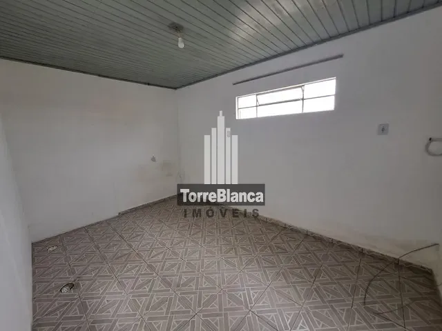 Casa com 45m² 2 quartos e 1 banheiro, para alugar, no bairro Jardim Carvalho em Ponta Grossa