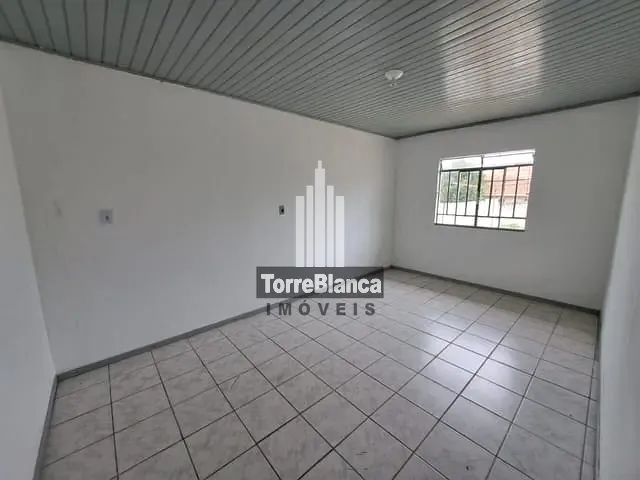 Casa com 45m² 2 quartos e 1 banheiro, para alugar, no bairro Jardim Carvalho em Ponta Grossa