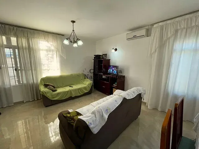Casa com 350m² 3 quartos e 2 banheiros, à venda, no bairro Cidade Jardim em Jacareí