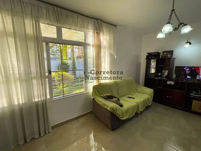Casa com 350m² 3 quartos e 2 banheiros, à venda, no bairro Cidade Jardim em Jacareí